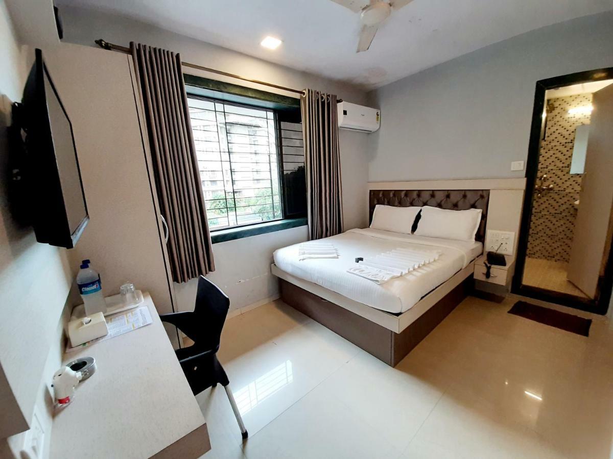Hotel Royal Comfort Mumbai Exteriör bild