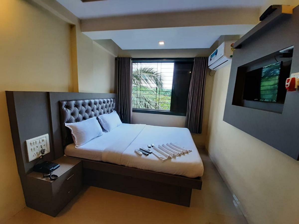 Hotel Royal Comfort Mumbai Exteriör bild