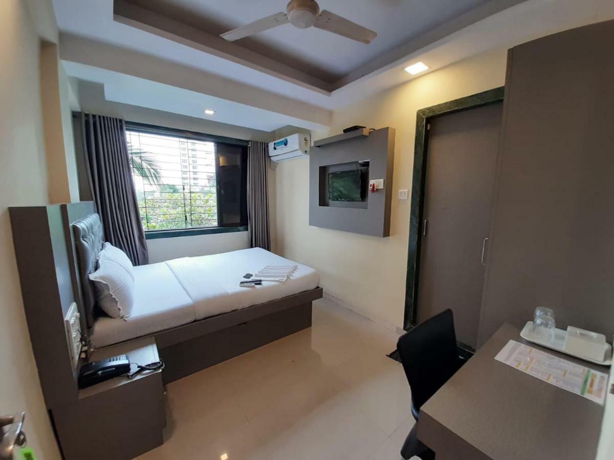 Hotel Royal Comfort Mumbai Exteriör bild